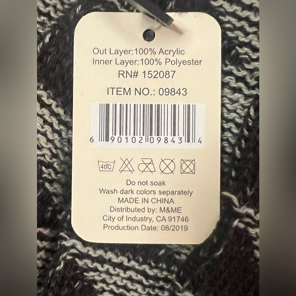 New With Tags Set of Three Fleece Lined Beanies - Picture 4 of 4